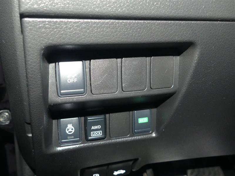 Used 2018 Nissan Rogue Sport SV w/ SV All-Weather Package image 28