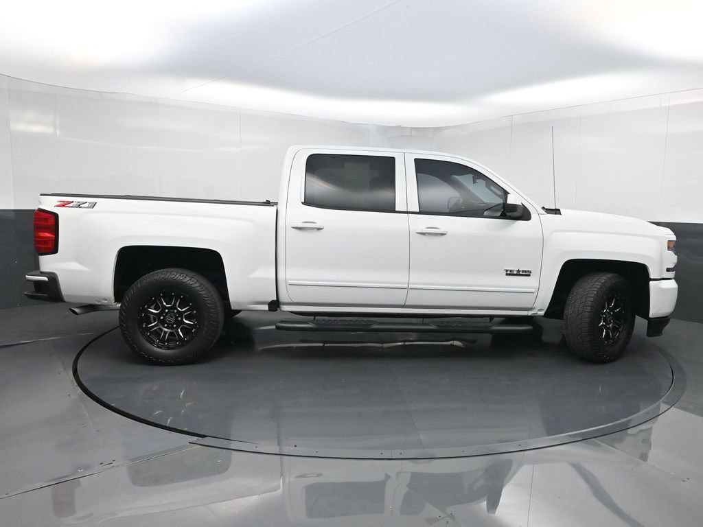 Used 2018 Chevrolet Silverado 1500 LT w/ Texas Edition AWD/4WD image 39