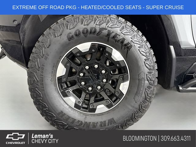 Used 2024 GMC Hummer EV 2X w/ Extreme Off-Road Package image 30