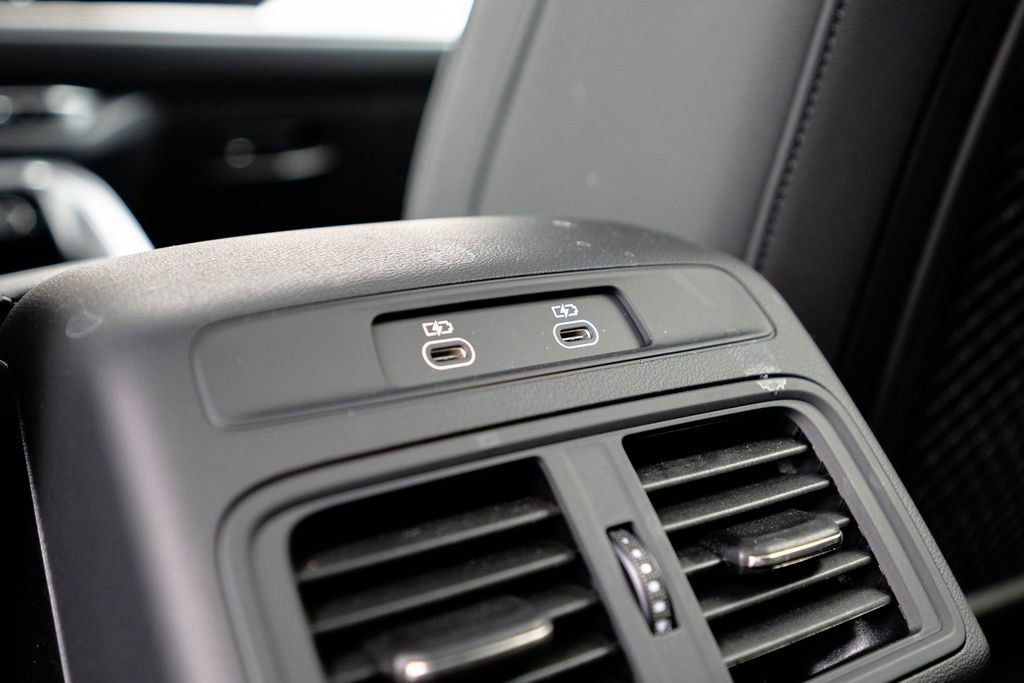Used 2025 Audi Q5 Premium w/ Convenience Package AWD/4WD image 30