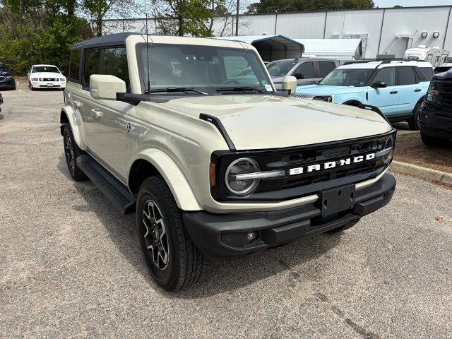 Certified 2025 Ford Bronco Outer Banks image 3