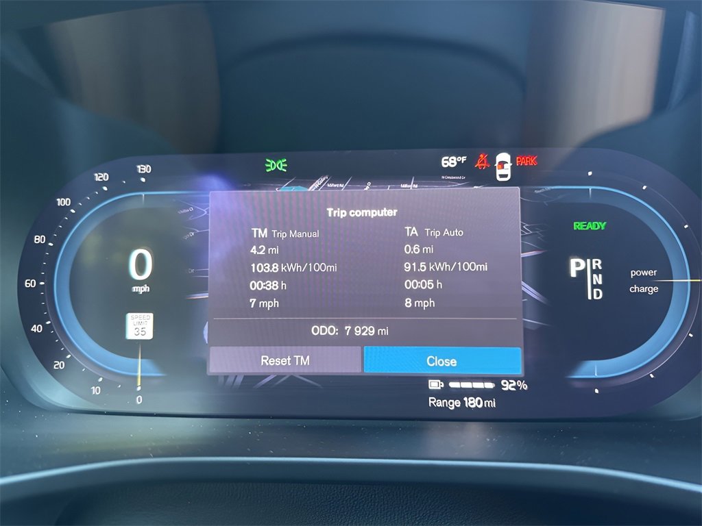 Used 2023 Volvo XC40 Recharge Plus image 27