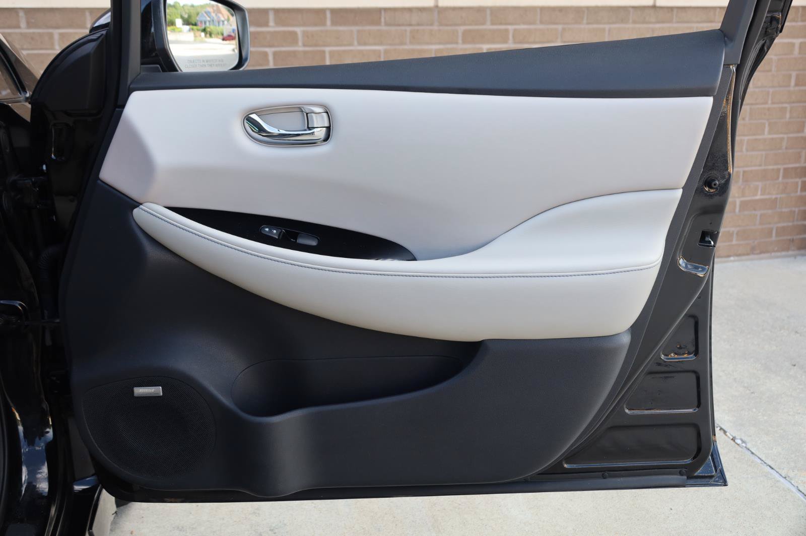 Used 2018 Nissan Leaf SL w/ SL Technology Package FWD image 25