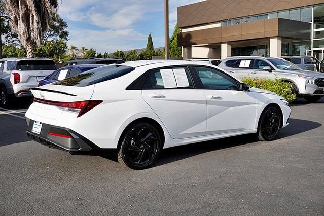 Used 2026 Hyundai Elantra Sport FWD image 8