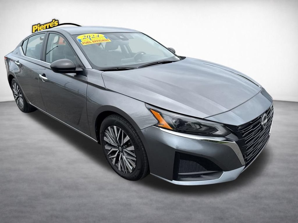 Used 2024 Nissan Altima 2.5 SV FWD image 7