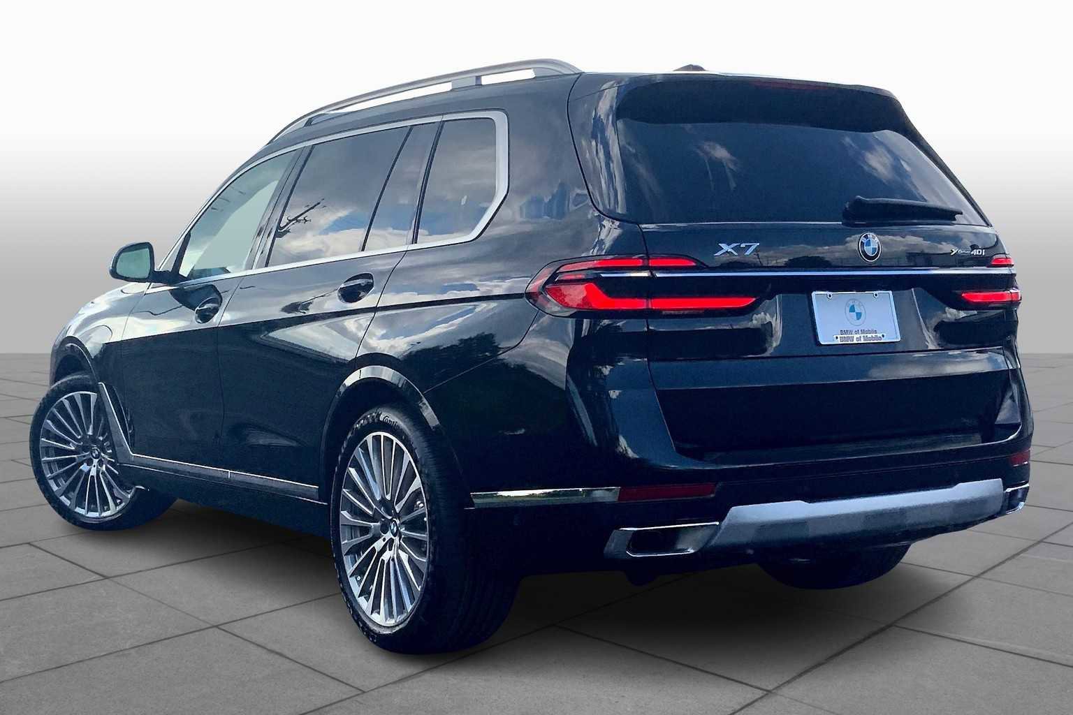 New 2026 BMW X7 xDrive40i w/ Premium Package image 12