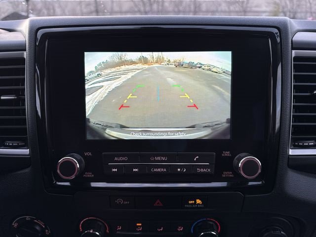 Used 2024 Nissan Frontier SV image 14