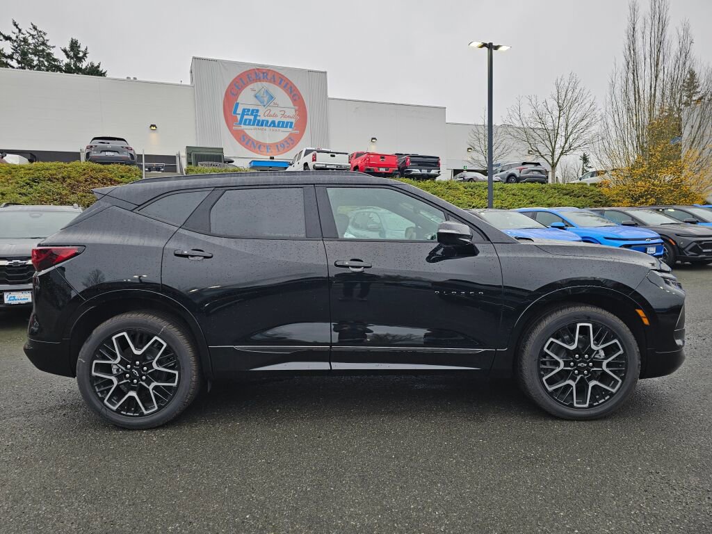 New 2025 Chevrolet Blazer RS w/ Driver Confidence II Package image 8