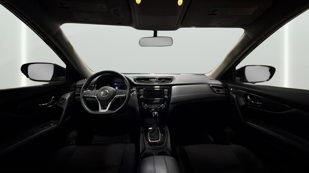 Used 2018 Nissan Rogue SV AWD/4WD image 14