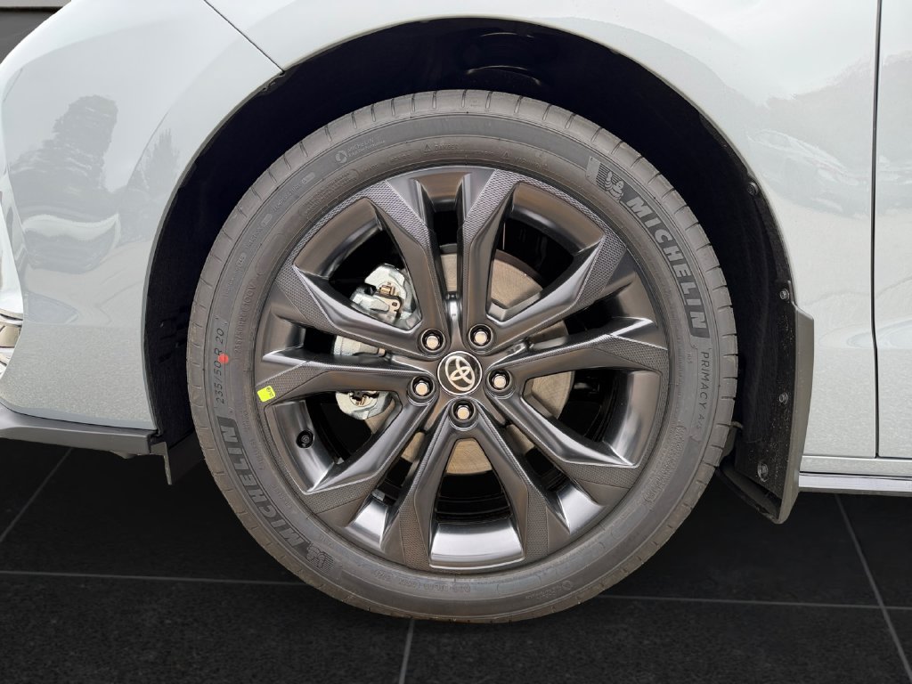 New 2026 Toyota Sienna XSE FWD image 10
