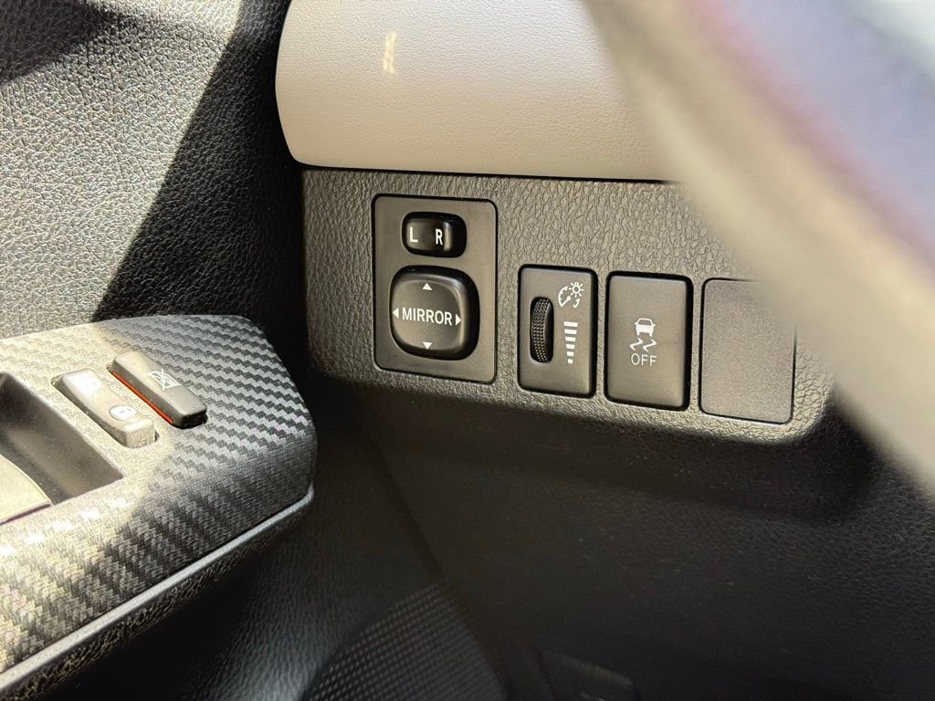 Used 2014 Toyota RAV4 XLE FWD image 17