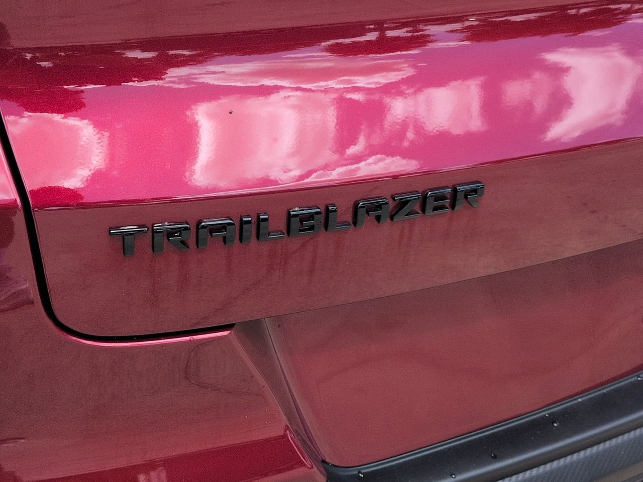 Certified 2023 Chevrolet TrailBlazer RS w/ Convenience Package image 6