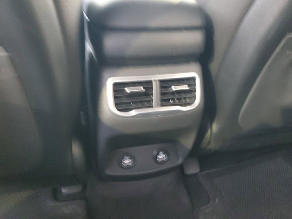 Used 2022 Hyundai Santa Fe SEL Convenience w/ Cargo Package image 13