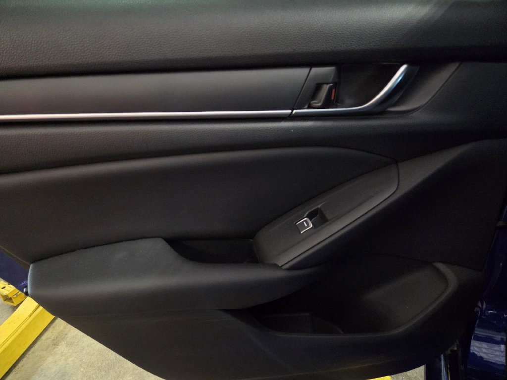 Used 2022 Honda Accord Sport image 5