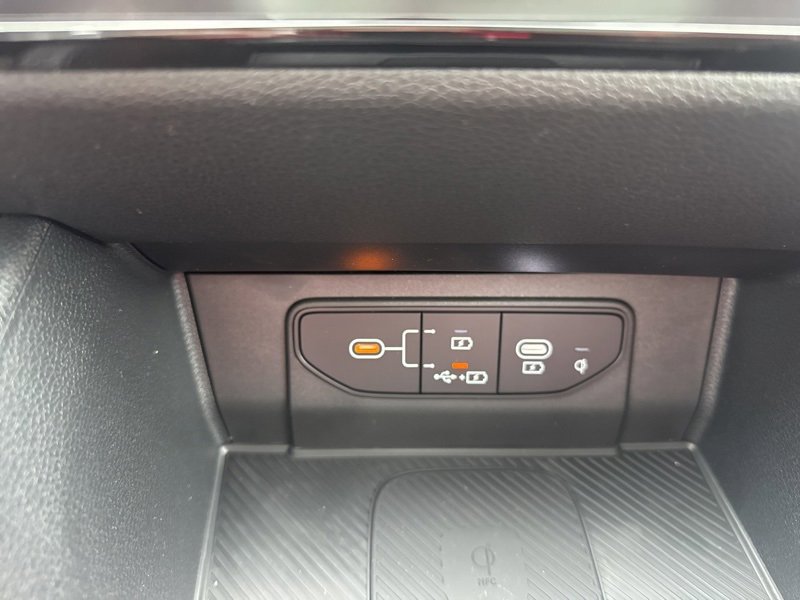 New 2026 Kia Sportage SX image 40