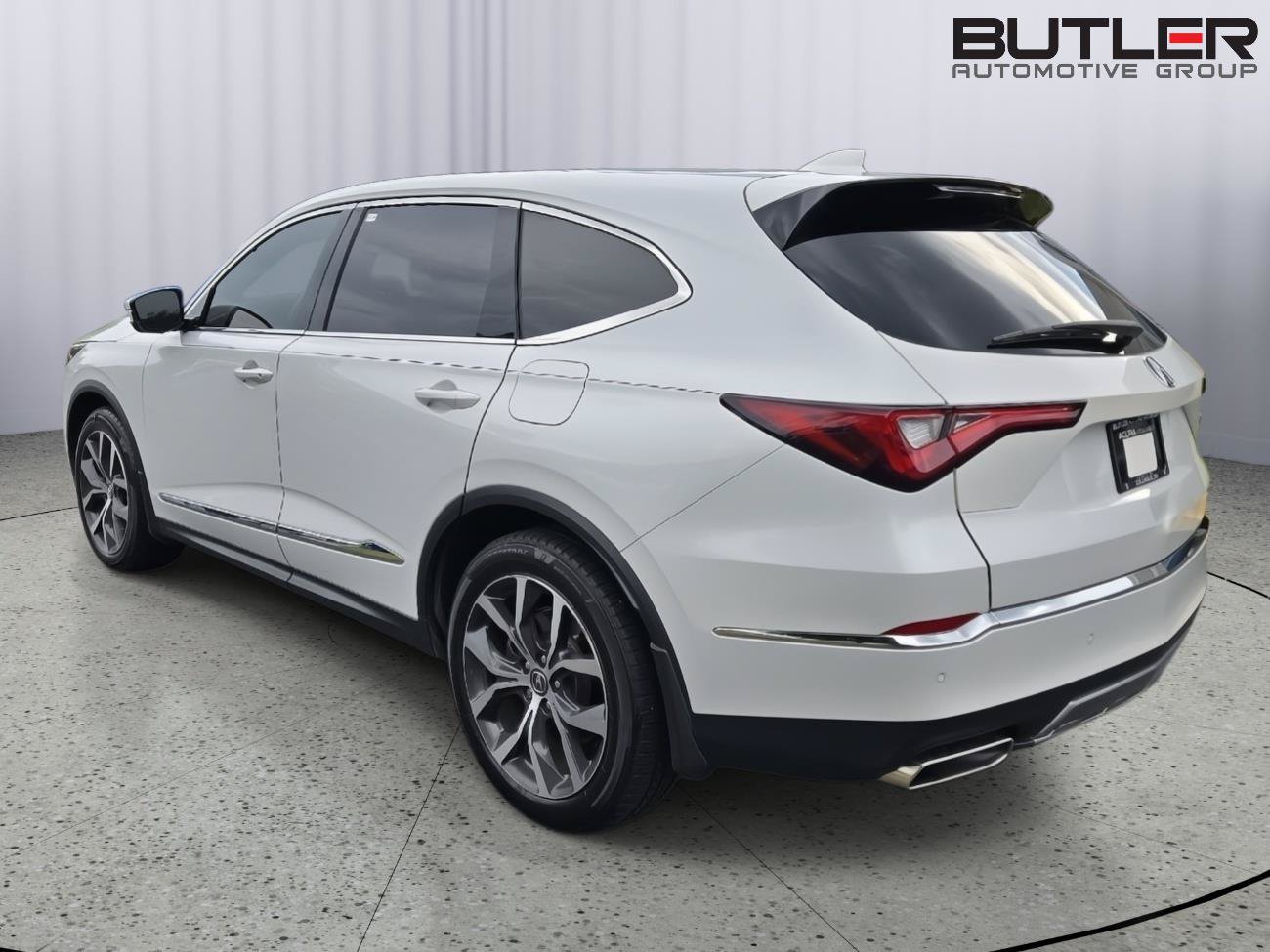 Certified 2023 Acura MDX w/ Technology Package FWD image 5
