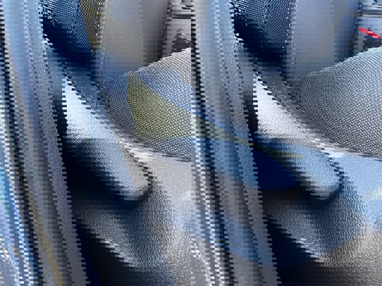 Used 2021 Toyota Venza LE image 25