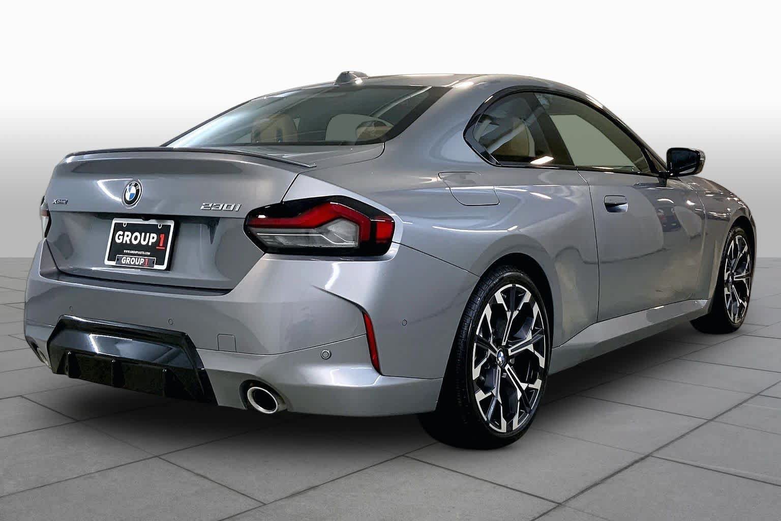Used 2025 BMW 230i xDrive Coupe w/ M Sport Package AWD/4WD image 12