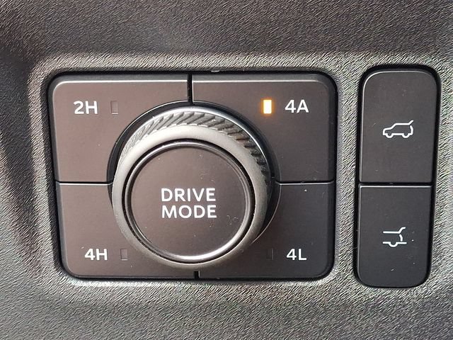 Used 2025 Ford Expedition Platinum AWD/4WD image 25
