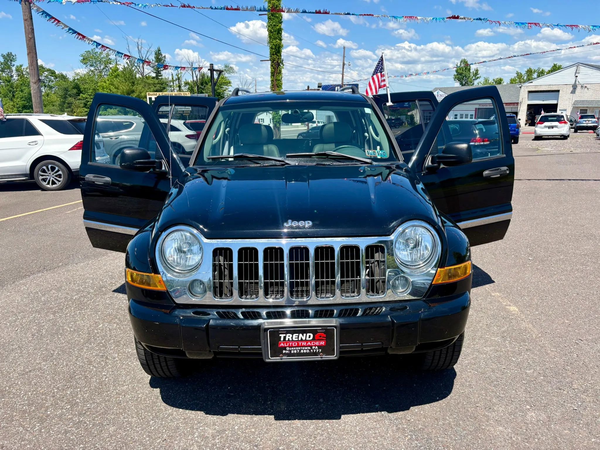 Used 2005 Jeep Liberty Limited AWD/4WD image 10