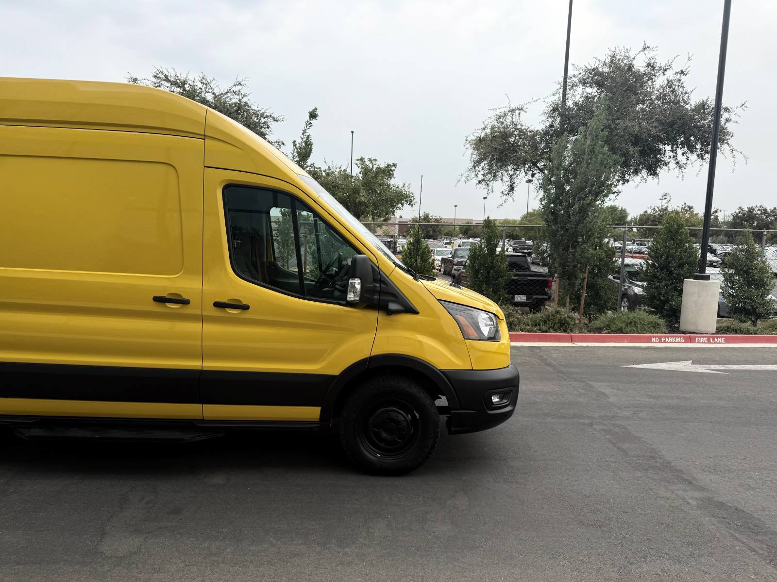 Used 2022 Ford Transit 250 148 High Roof Extended w/ Parcel Delivery Package RWD image 4