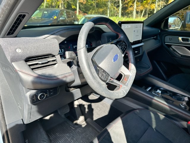 Used 2025 Ford Explorer ST AWD/4WD image 20