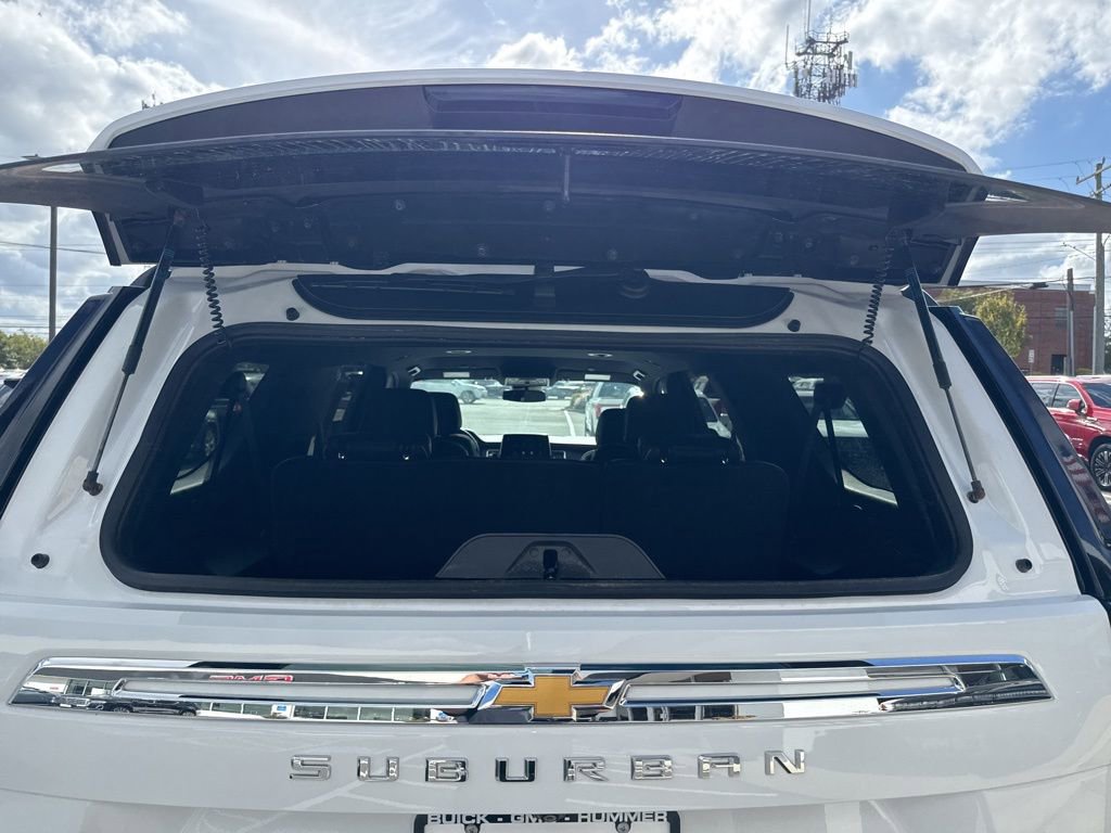 Used 2023 Chevrolet Suburban Premier image 41