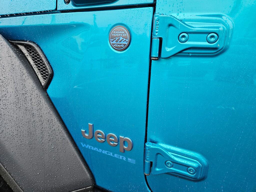 Used 2024 Jeep Wrangler Willys 4xe image 9