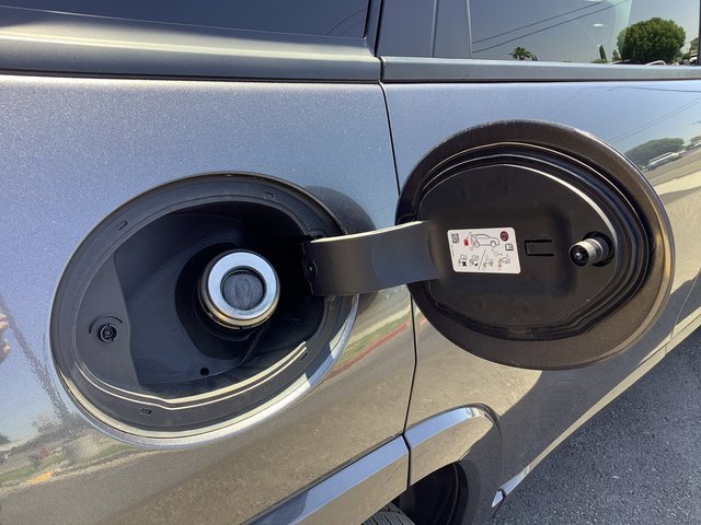 Used 2020 Jeep Cherokee High Altitude image 30