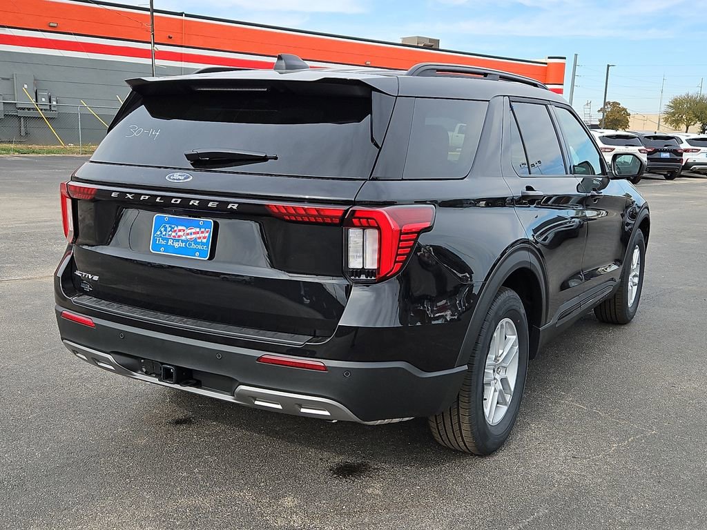 New 2026 Ford Explorer Active w/ Active Comfort Package image 11