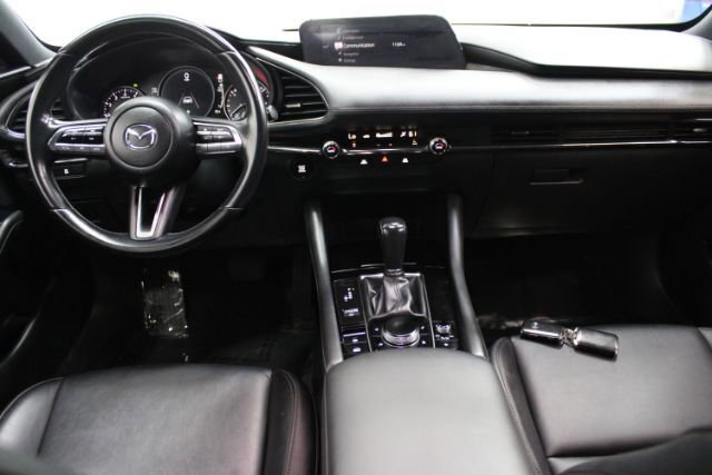 Used 2019 MAZDA MAZDA3 AWD Hatchback image 2