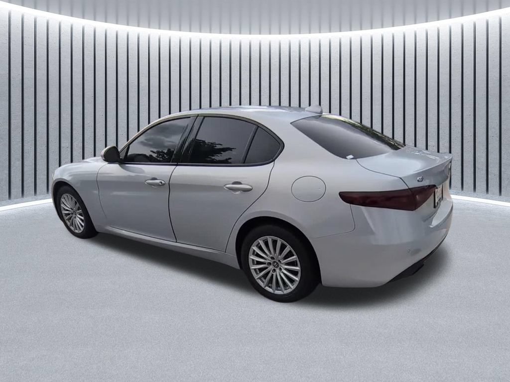 Used 2022 Alfa Romeo Giulia Sprint AWD/4WD image 8