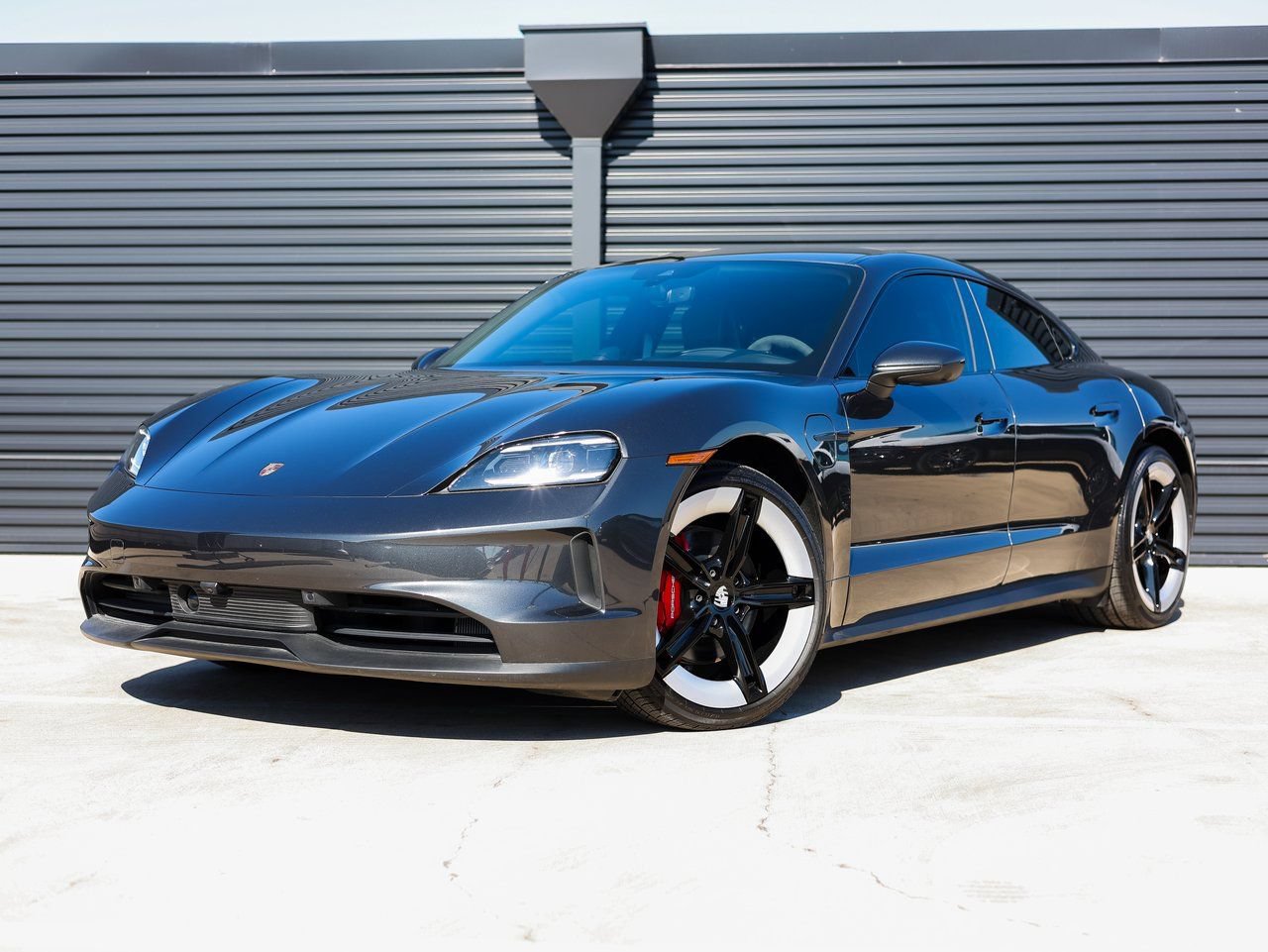 Used 2025 Porsche Taycan 4S AWD/4WD image 1