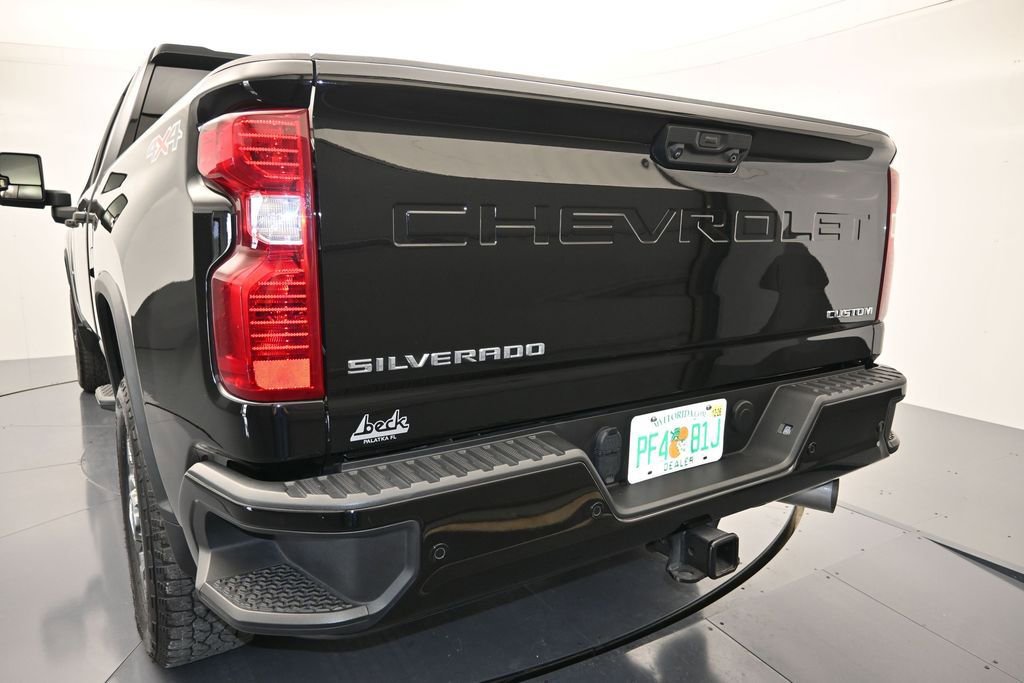 Used 2024 Chevrolet Silverado 2500 Custom w/ Custom Value Package AWD/4WD image 22