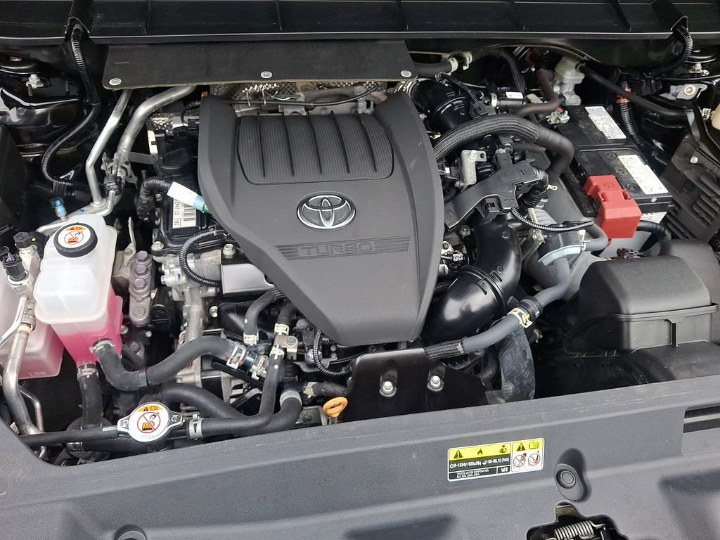 Used 2024 Toyota Highlander XSE AWD/4WD image 28