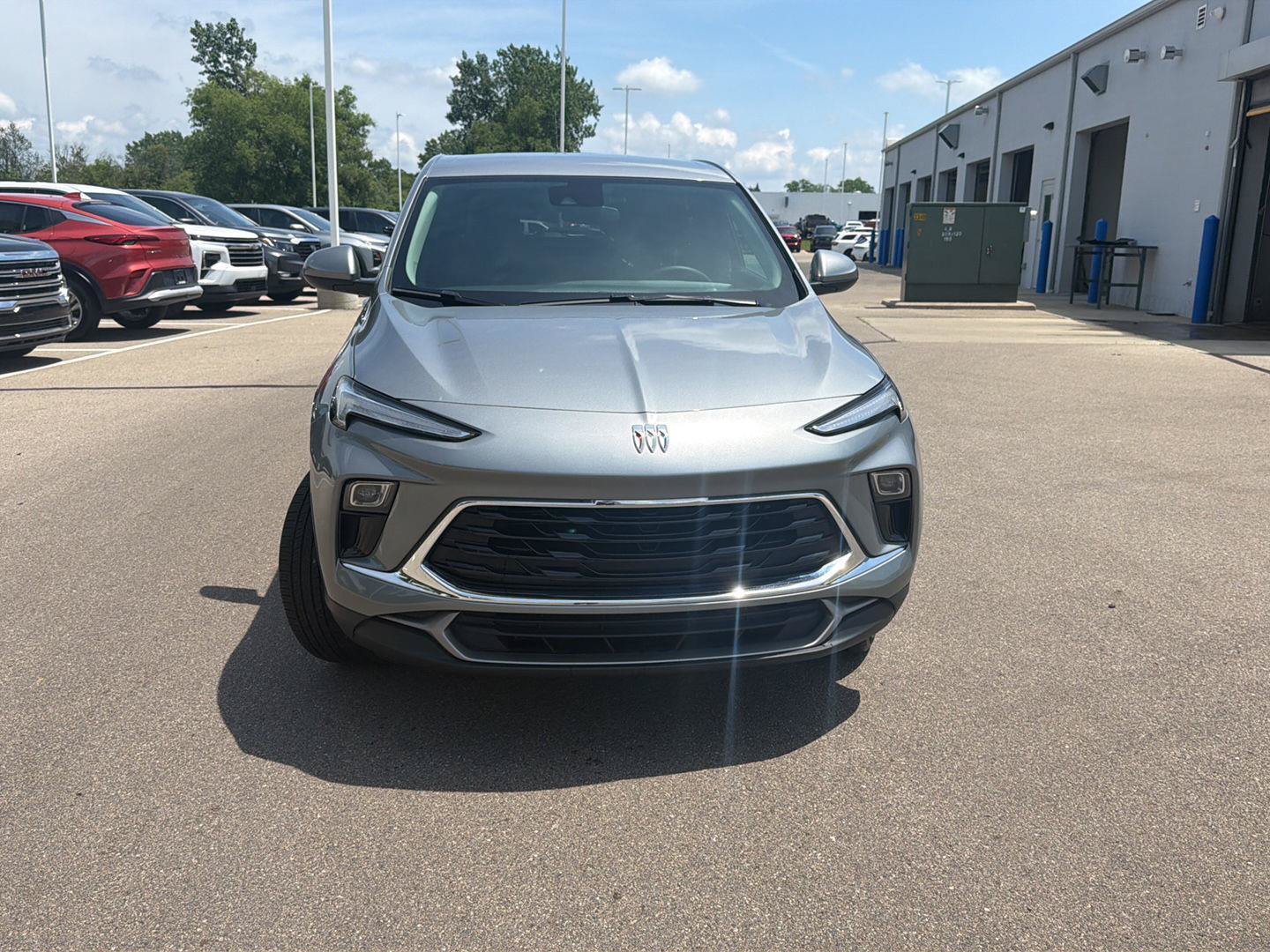 Used 2024 Buick Encore GX Preferred AWD/4WD image 8