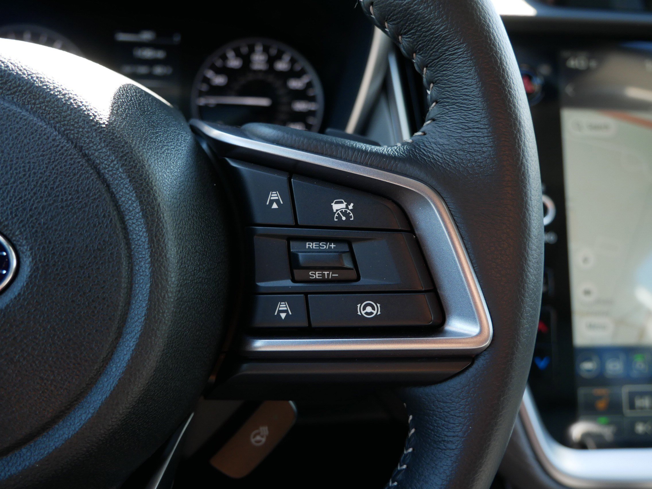 Certified 2025 Subaru Outback Limited image 29