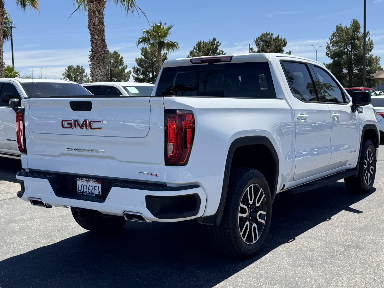 Used 2025 GMC Sierra 1500 AT4 w/ AT4 Premium Package AWD/4WD image 6