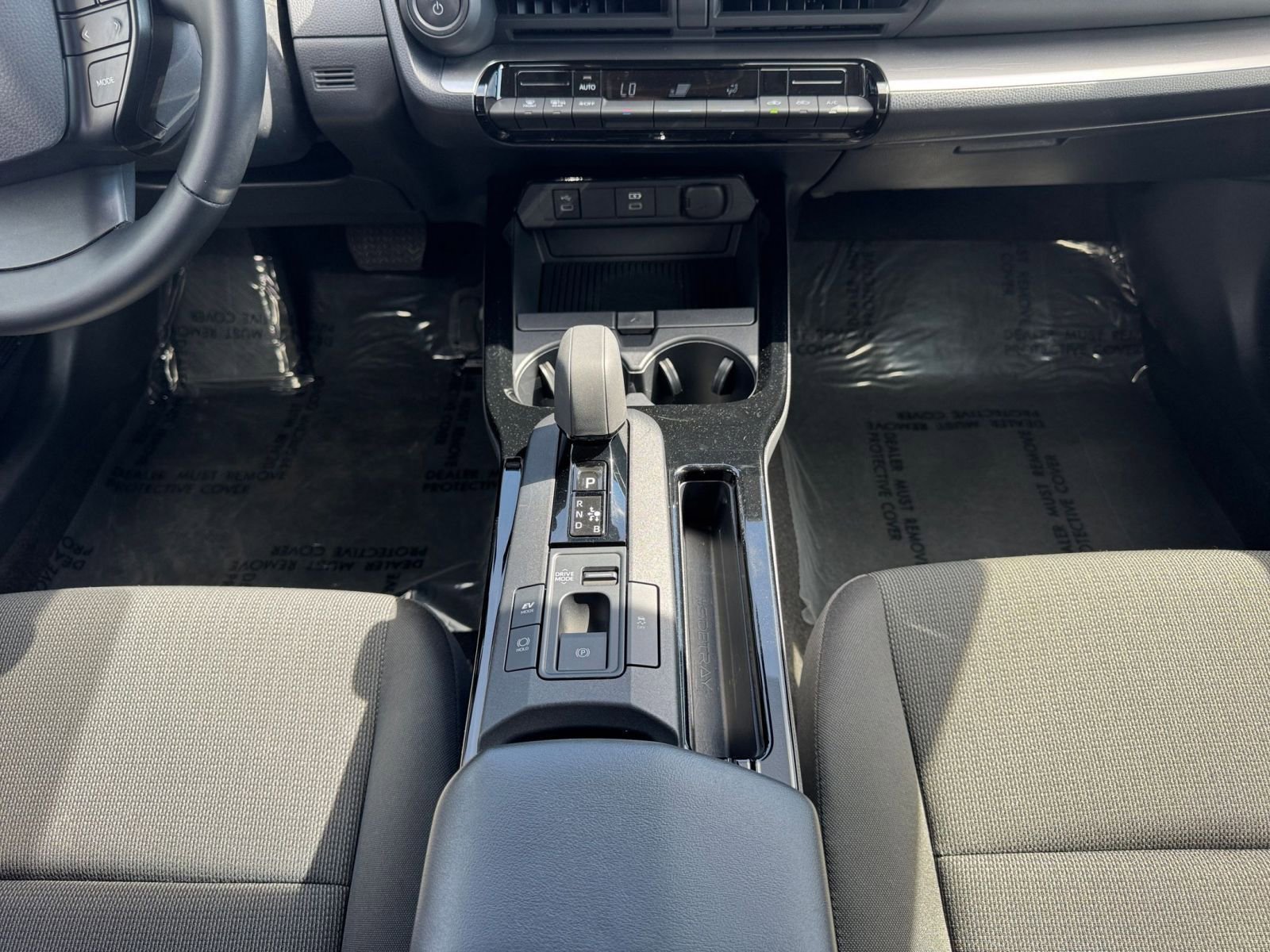 Used 2025 Toyota Prius LE image 39