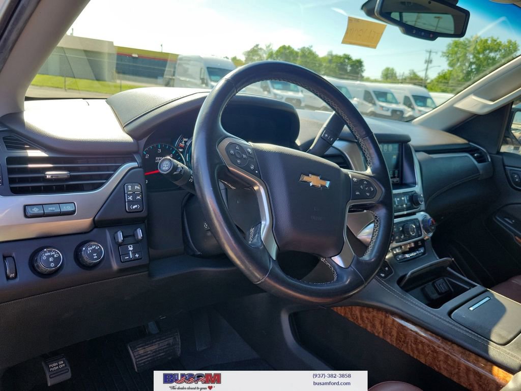 Used 2019 Chevrolet Suburban Premier w/ Premier Plus Edition AWD/4WD image 18