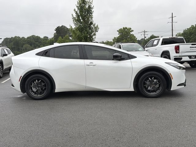 Used 2025 Toyota Prius LE FWD image 2