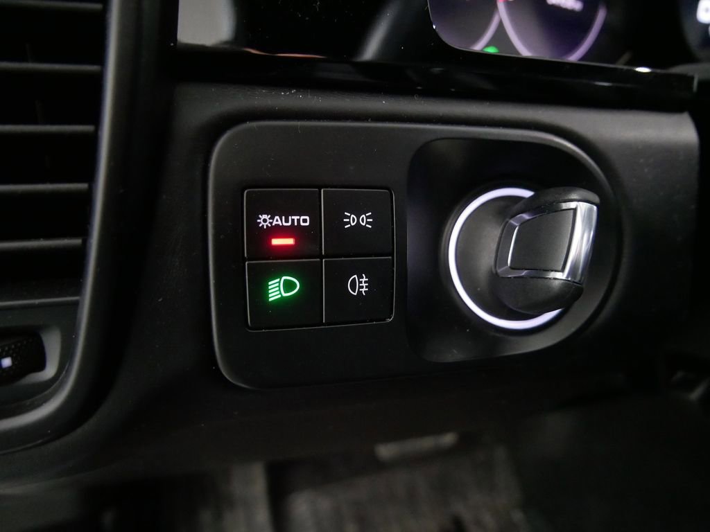 Used 2022 Porsche Cayenne Turbo GT image 24