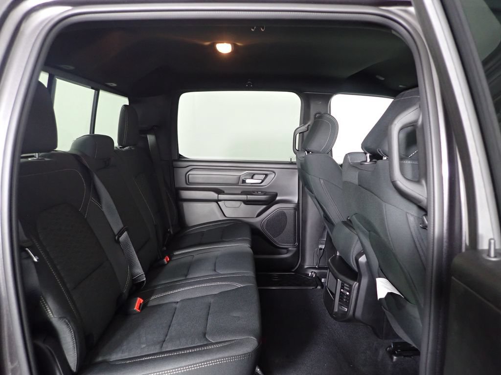 New 2026 RAM 1500 Warlock AWD/4WD image 32