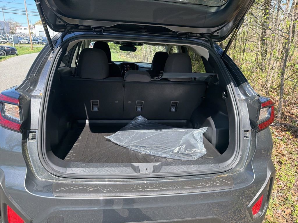 Used 2025 Subaru Crosstrek 2.0i Premium image 10
