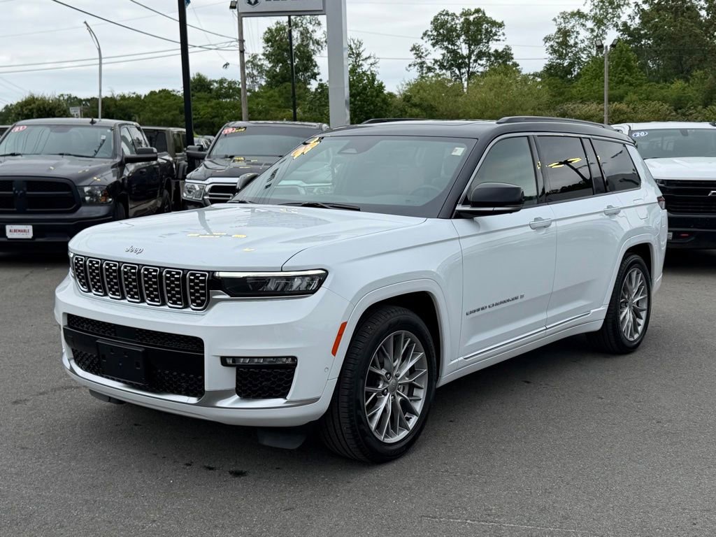 Used 2024 Jeep Grand Cherokee L Summit AWD/4WD image 9
