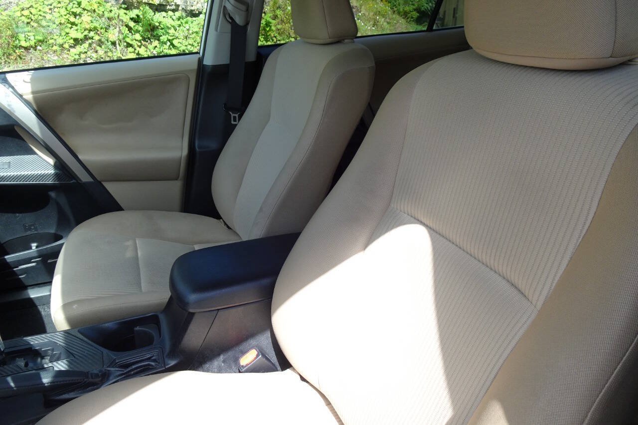 Used 2013 Toyota RAV4 LE AWD/4WD image 15