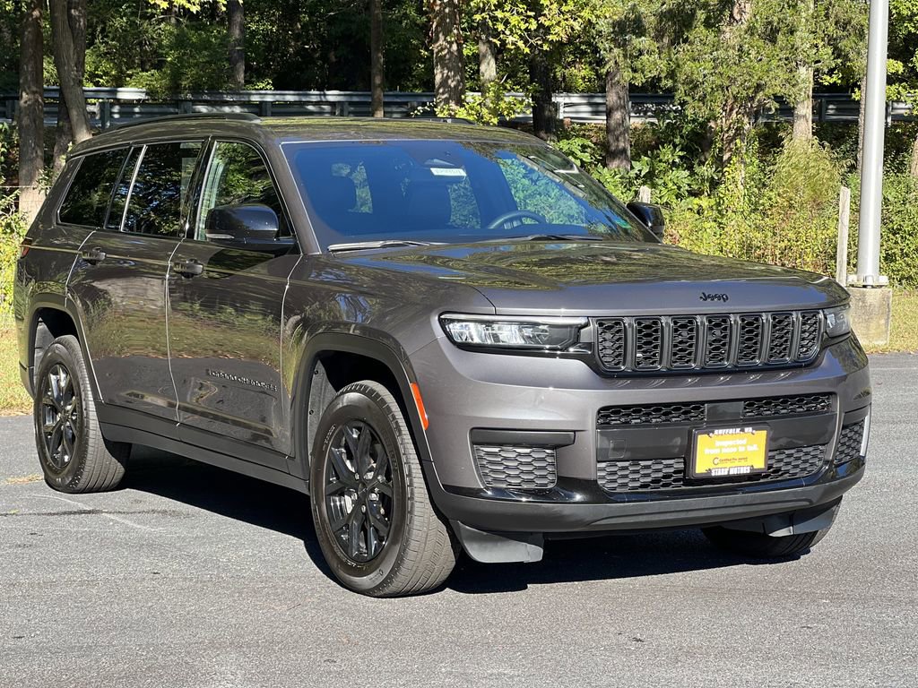 Certified 2024 Jeep Grand Cherokee L Laredo AWD/4WD image 1