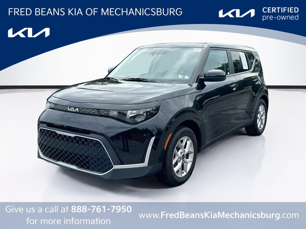 Certified 2023 Kia Soul LX w/ LX Technology Package FWD image 3