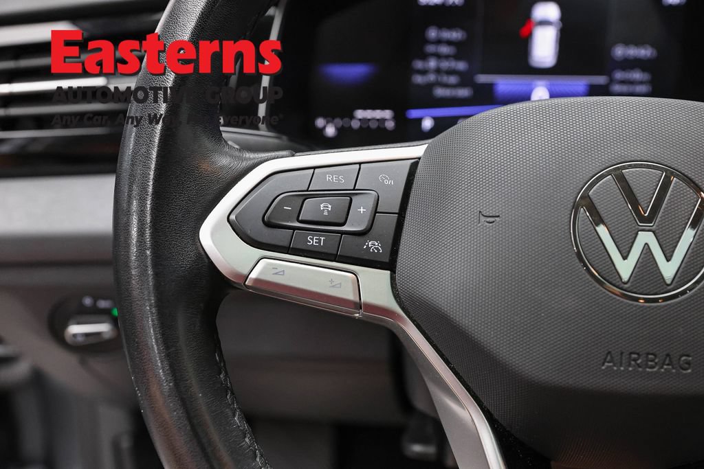 Used 2025 Volkswagen Jetta SE FWD image 15