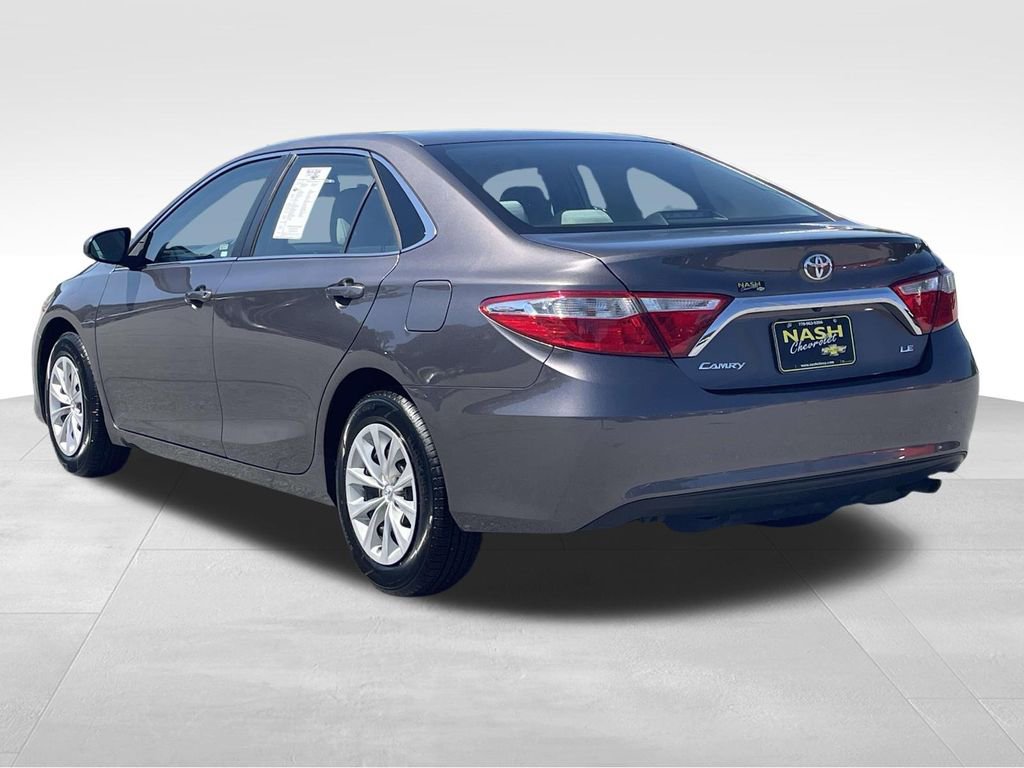 Used 2017 Toyota Camry LE FWD image 5